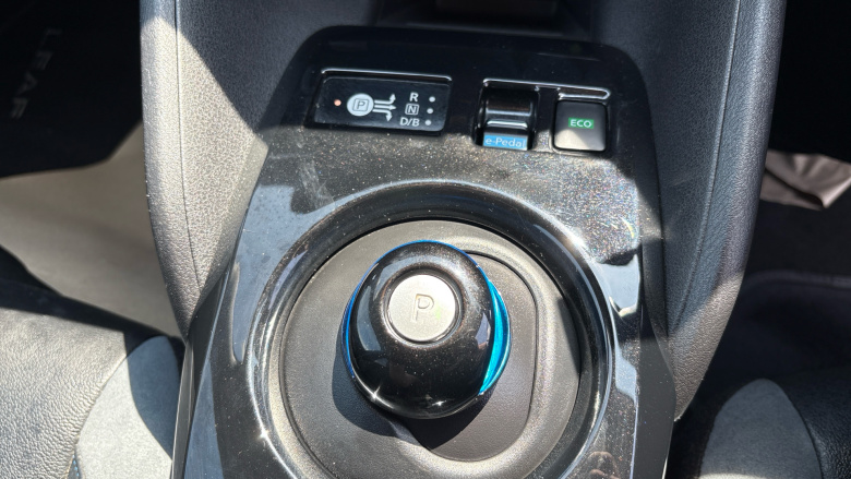 Nissan LEAF 160kW e+ Tekna 59kWh 5dr Auto Electric Hatchback
